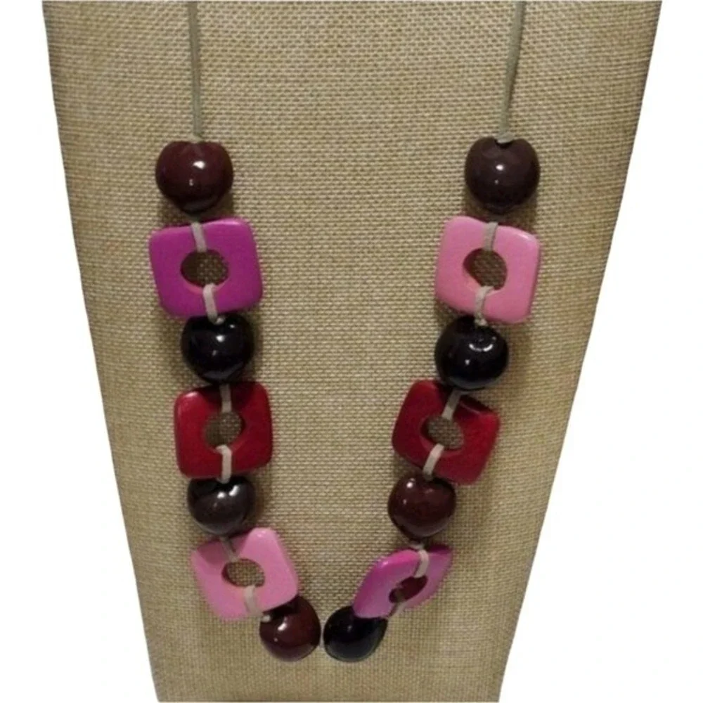 Aris by Treska Womens Chunky Wood Bead Necklace Pink Red‎ Brown Square Statement